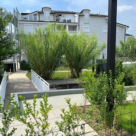 25H Spa-Residenz Best Sleep Privat Garden & Pools Neusiedl am See Ngoại thất bức ảnh