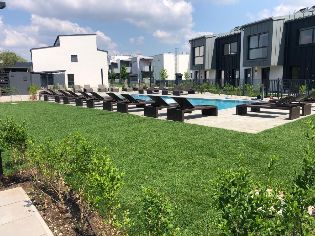 25H Spa-Residenz Best Sleep Privat Garden & Pools Neusiedl am See Ngoại thất bức ảnh